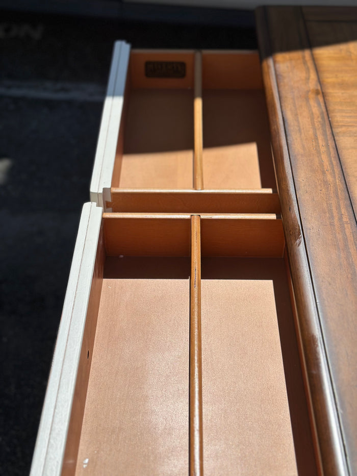 Haverty’s Newport Work Station