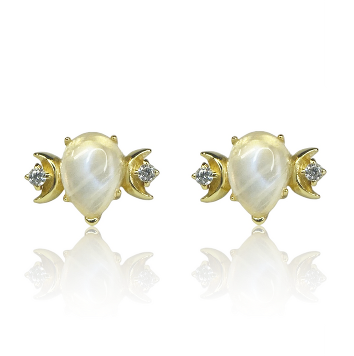 18k gold plated 925 Sterling Silver with Moonstone and clear zircon stone.