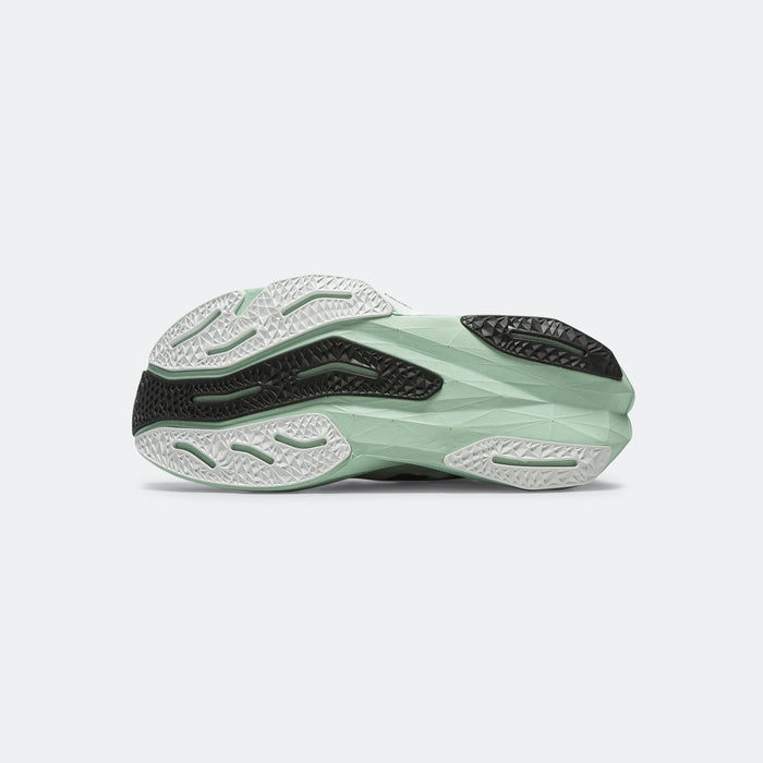 Womens FuelCell Rebel v4 - Clay Ash/White-Black
